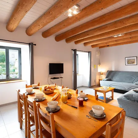 De France 6/10 Personnes A La Ferme Lionnet *